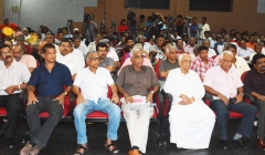 Crowd-3